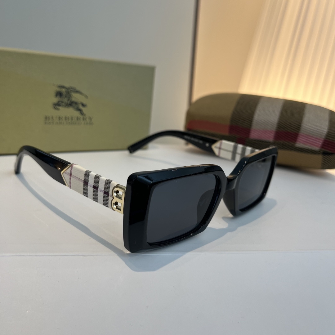 Burberry glasses-13