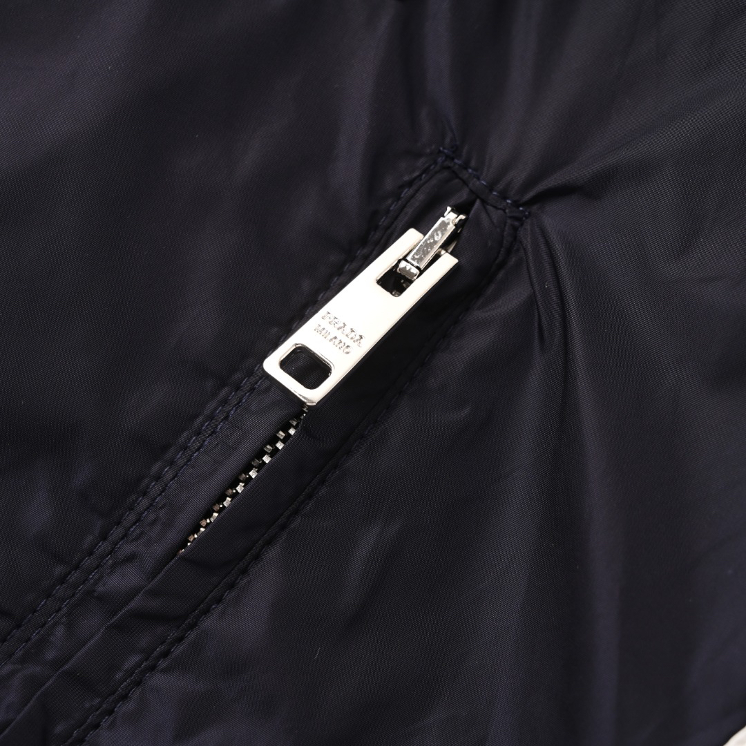 Prada Clothing-372