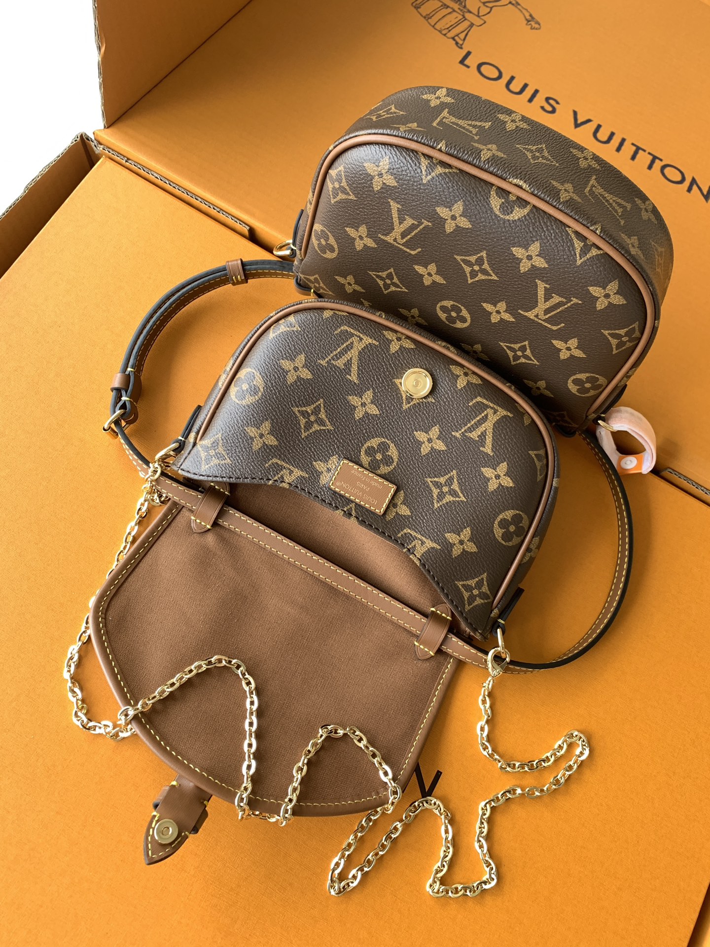 Louis Vuitton bag-130