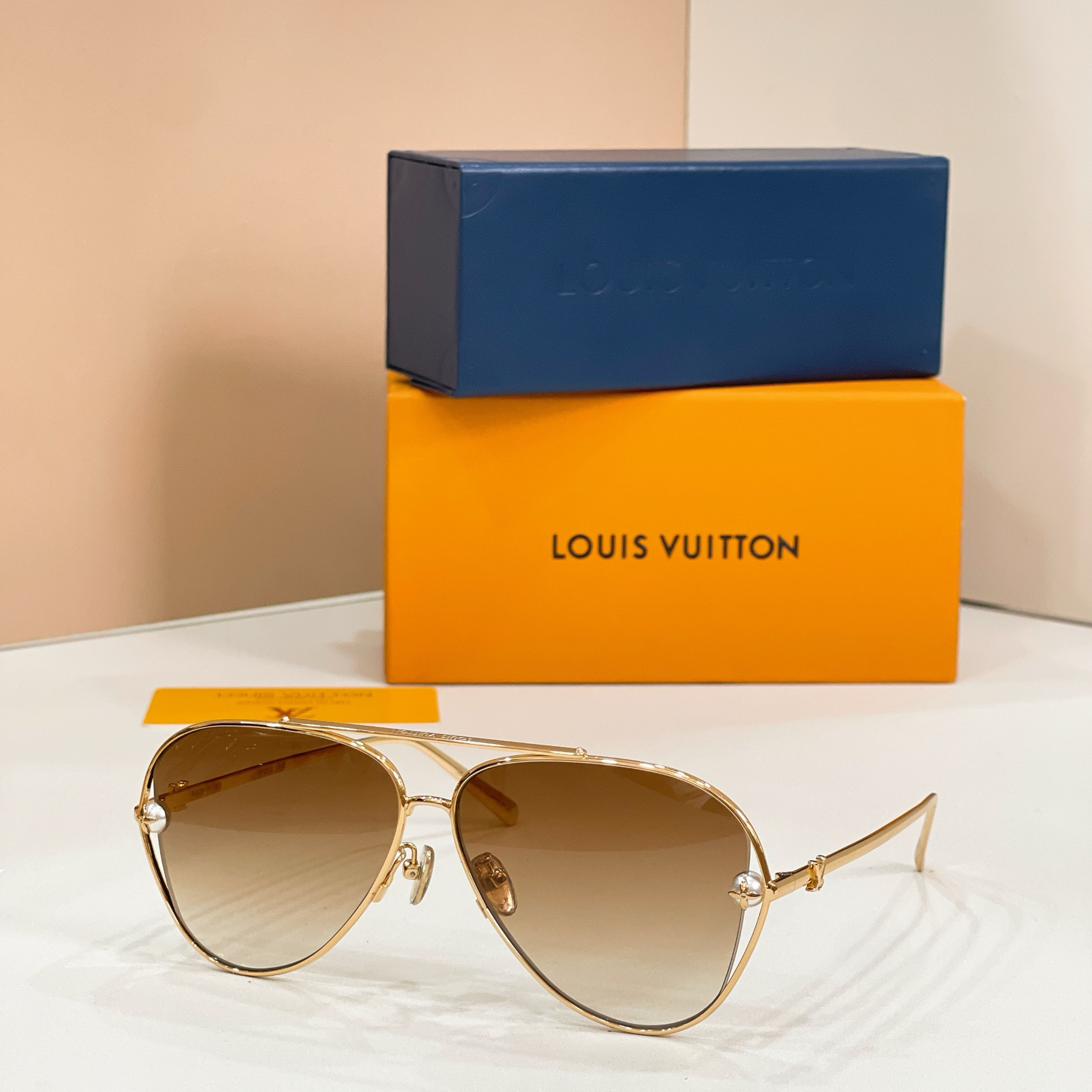LV glasses-59