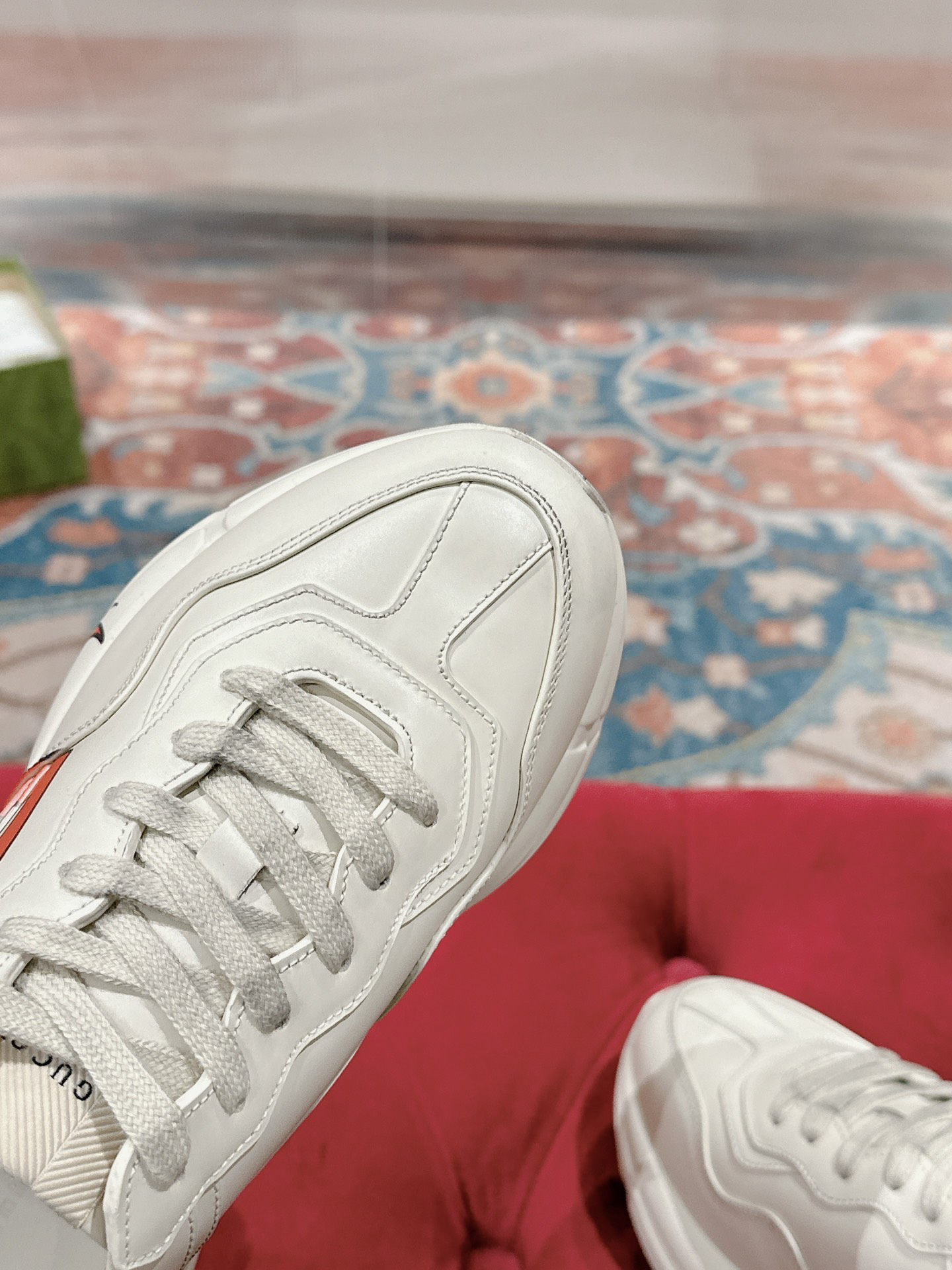 Gucci Sneakers-214