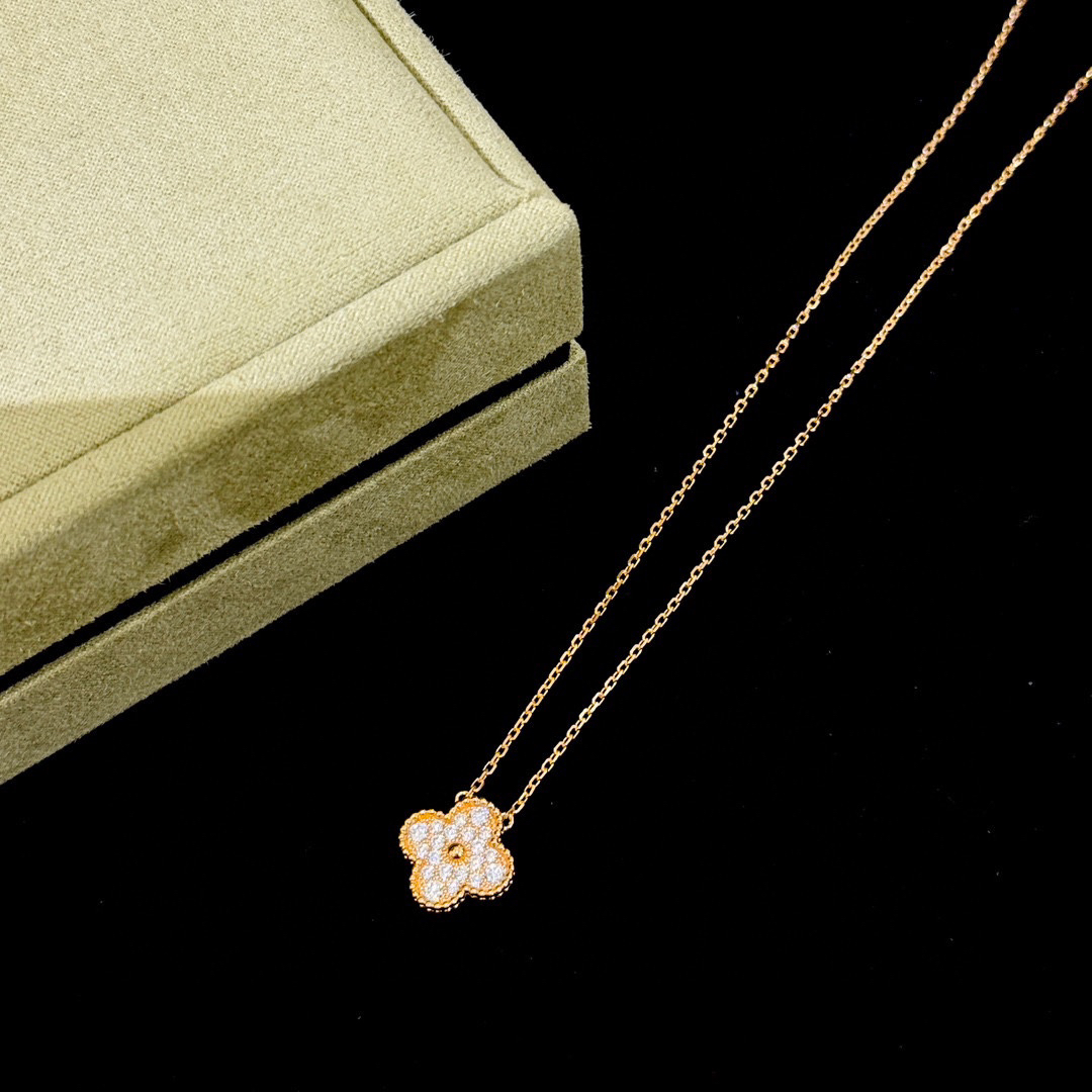 Van Cleef & Arpels necklace-138