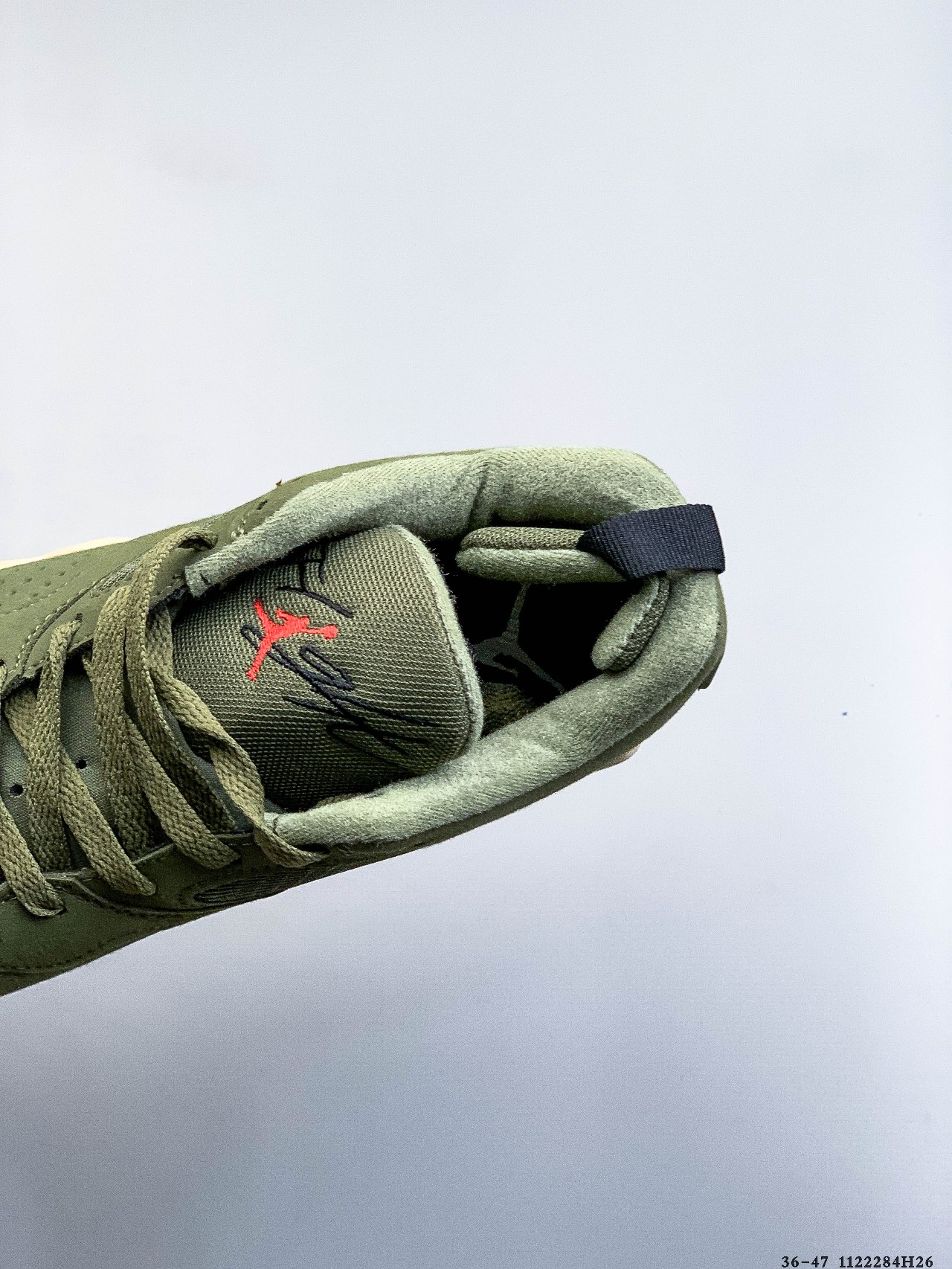 Nike Sneakers-302