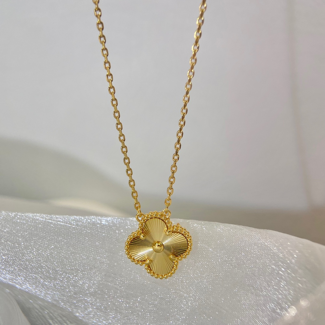 Van Cleef & Arpels necklace-141
