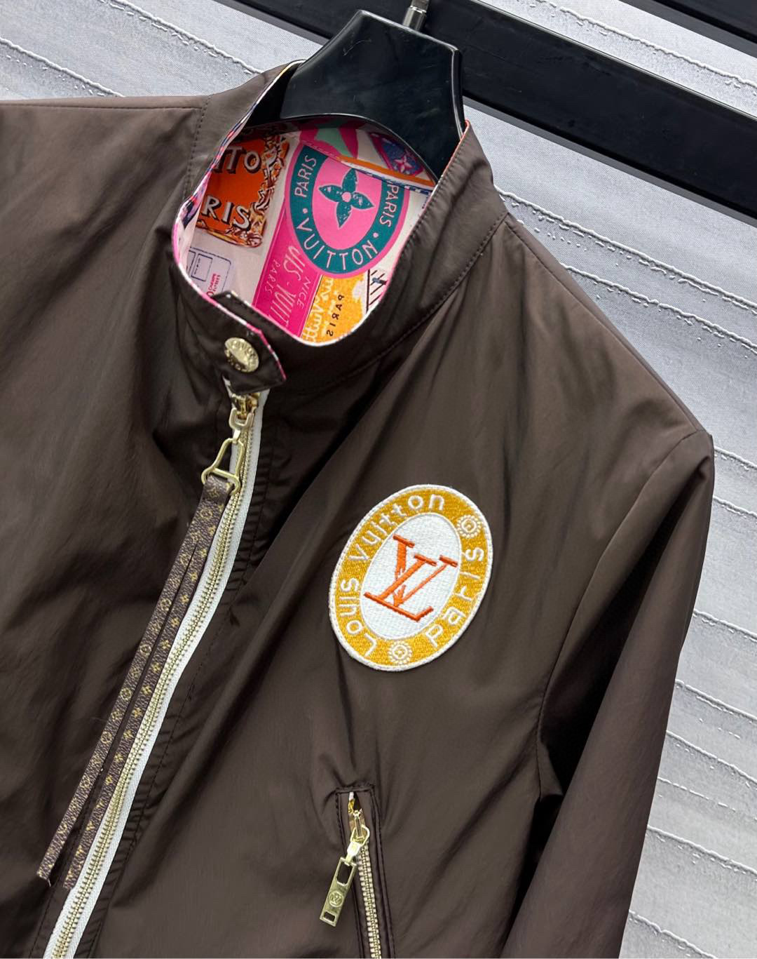 LV Clothing-343