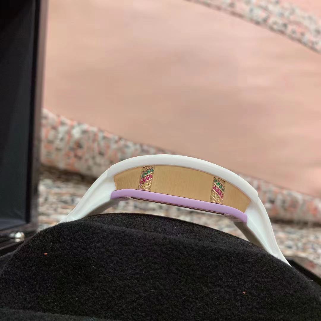 Watch 28