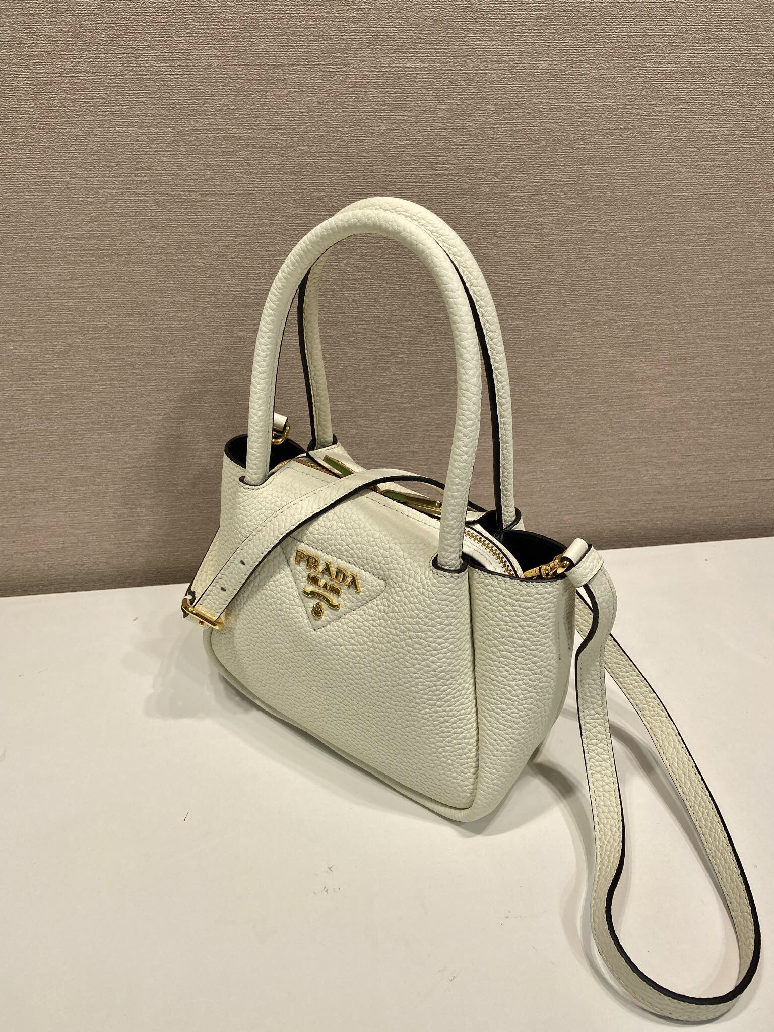 Prada bag-81