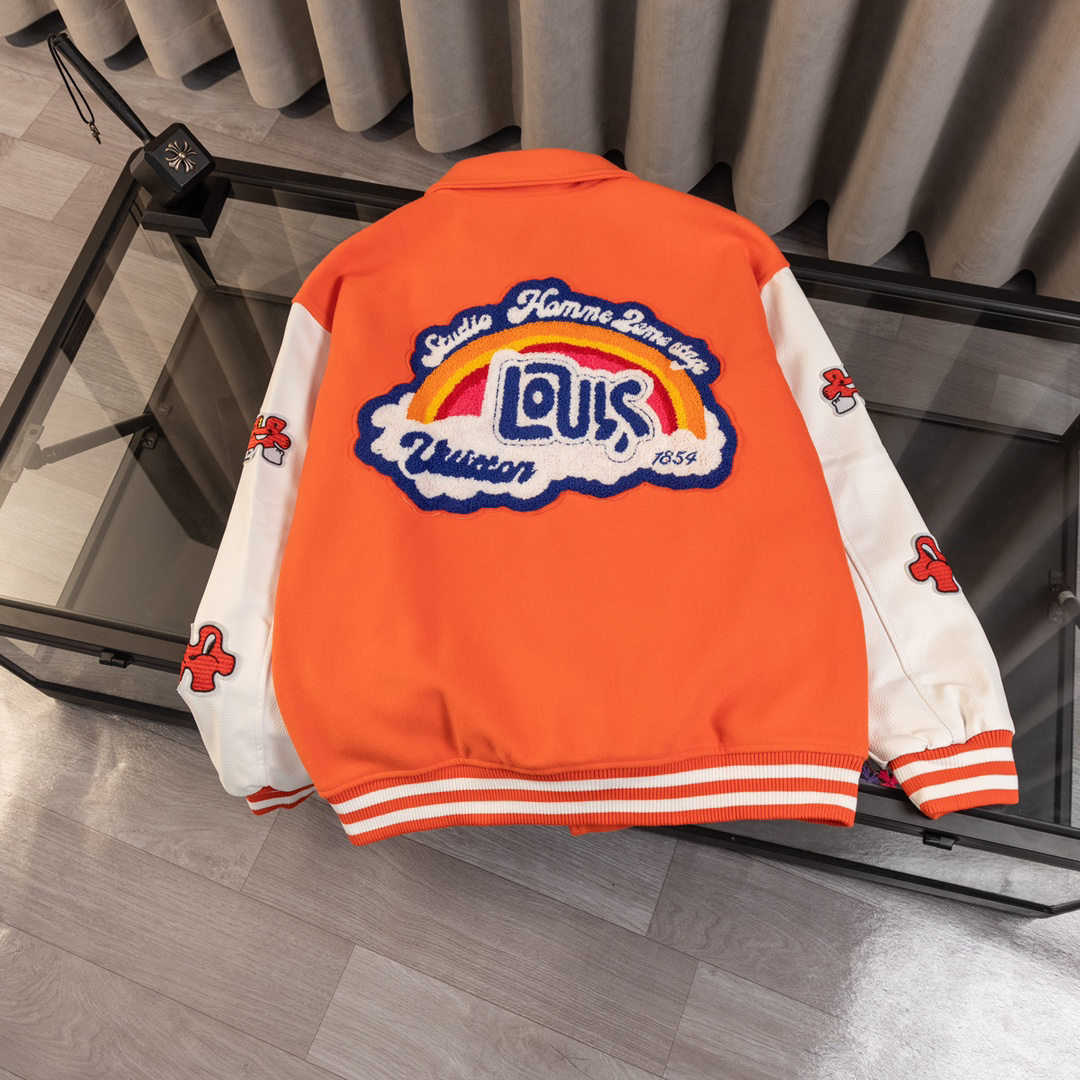 LV Clothing-307