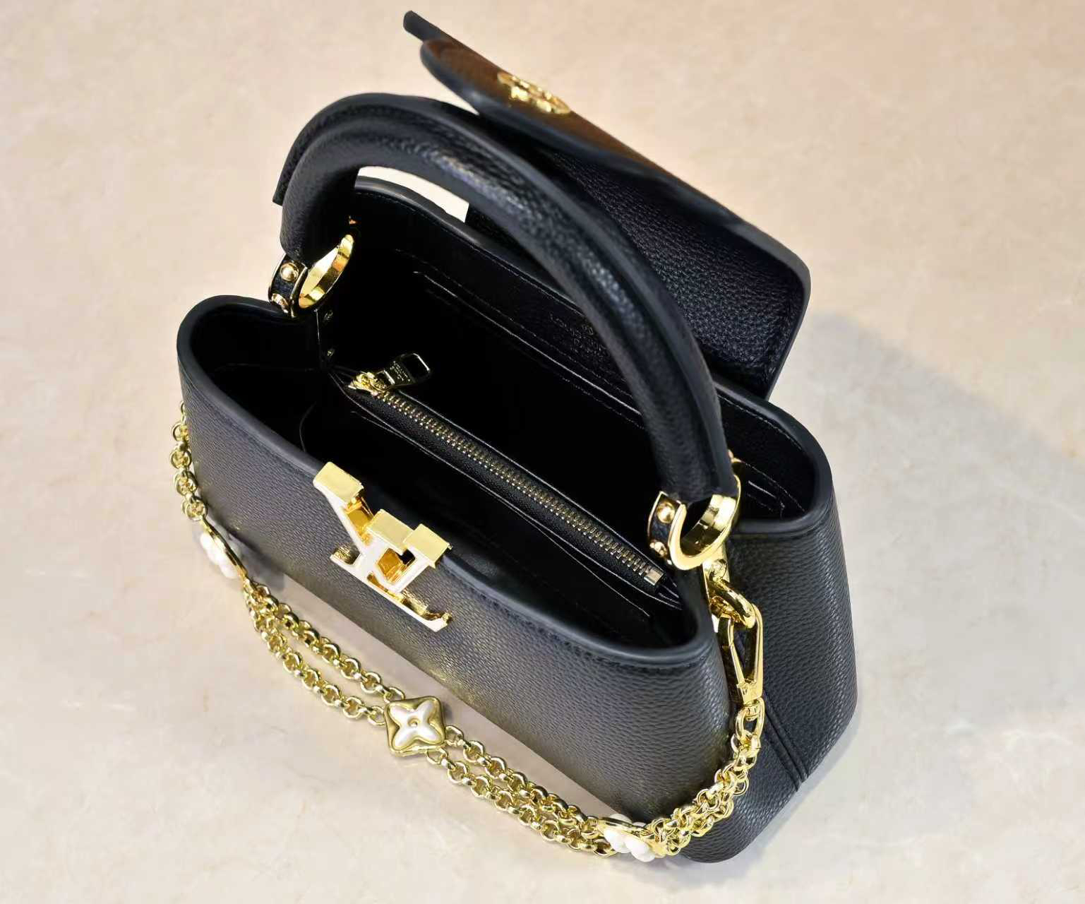 Louis Vuitton bag-142