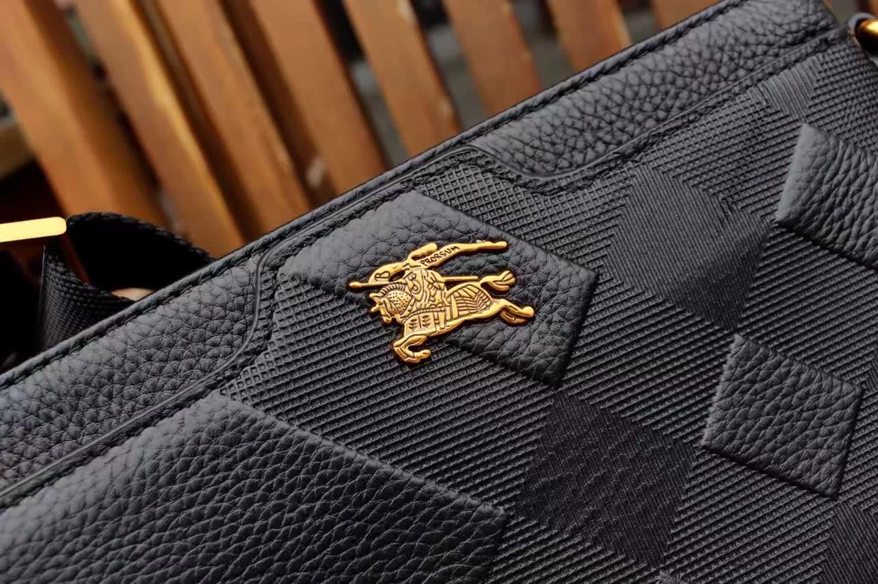 Burrberry 0243-3 Men Leather Messenger Bag Black