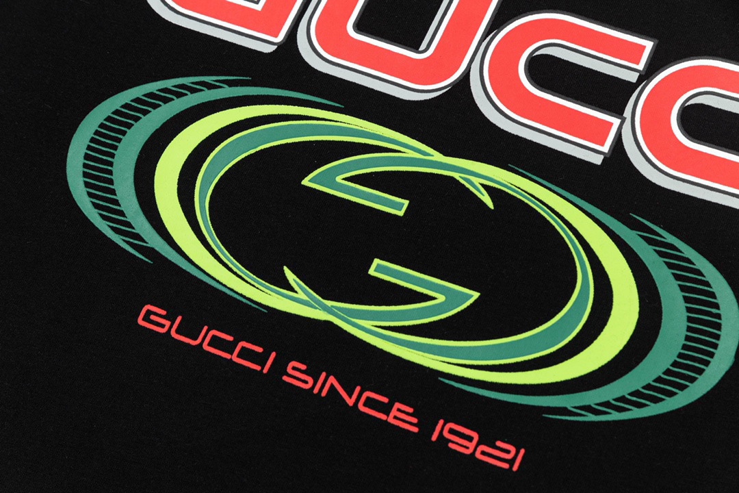 Gucci clothing-70