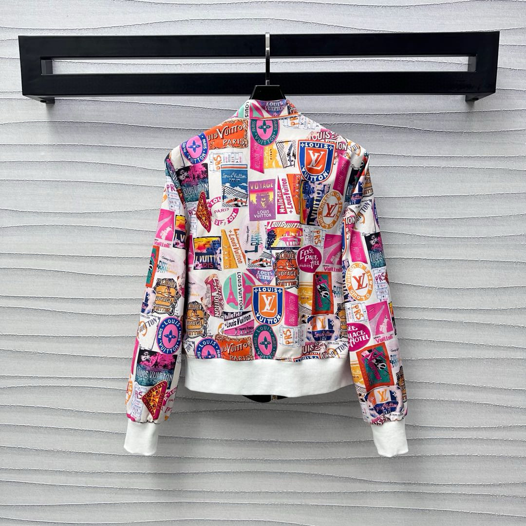 LV Clothing-343
