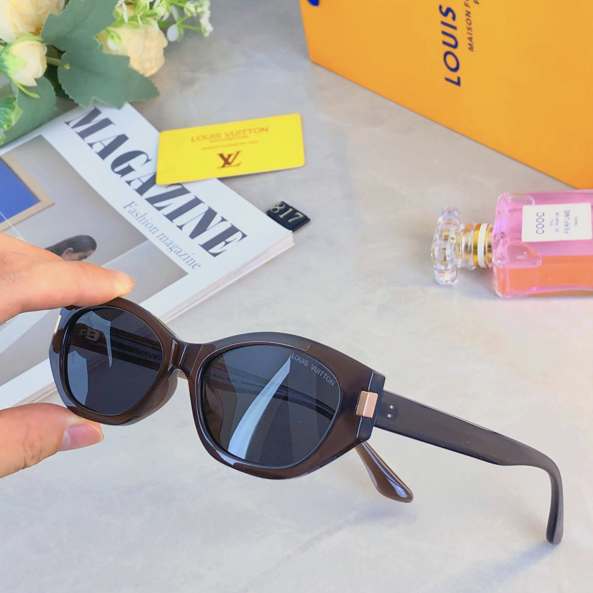 LV glasses-28