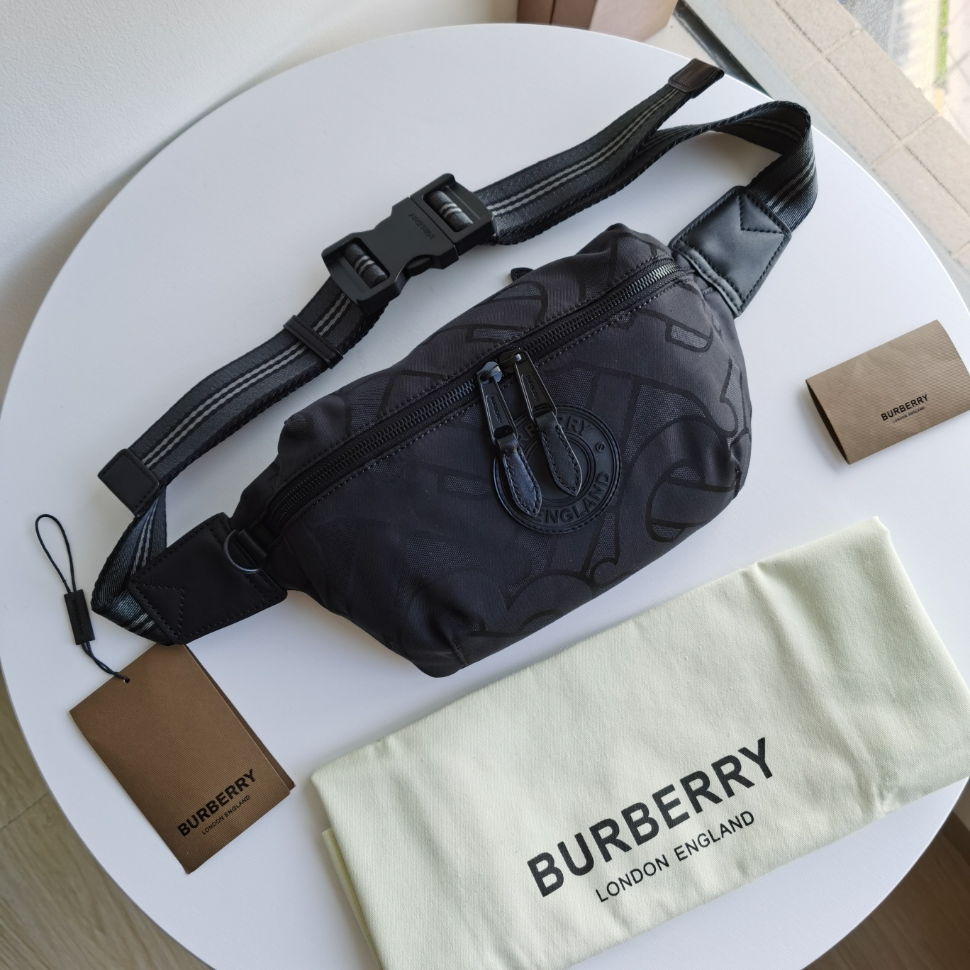 Burberry bag-75