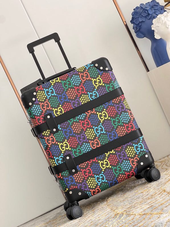 Gucci luggage-8