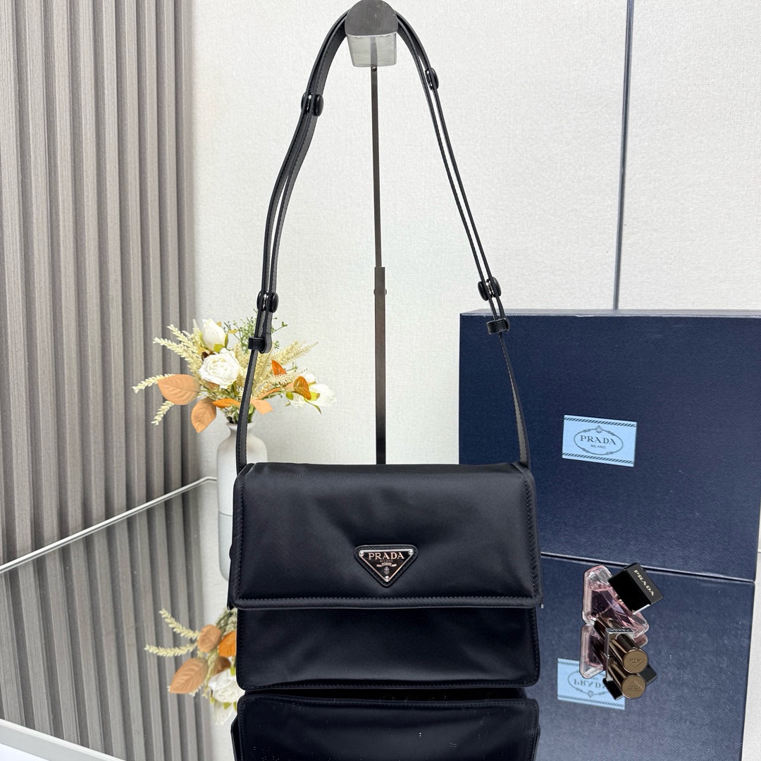 Prada bag-102