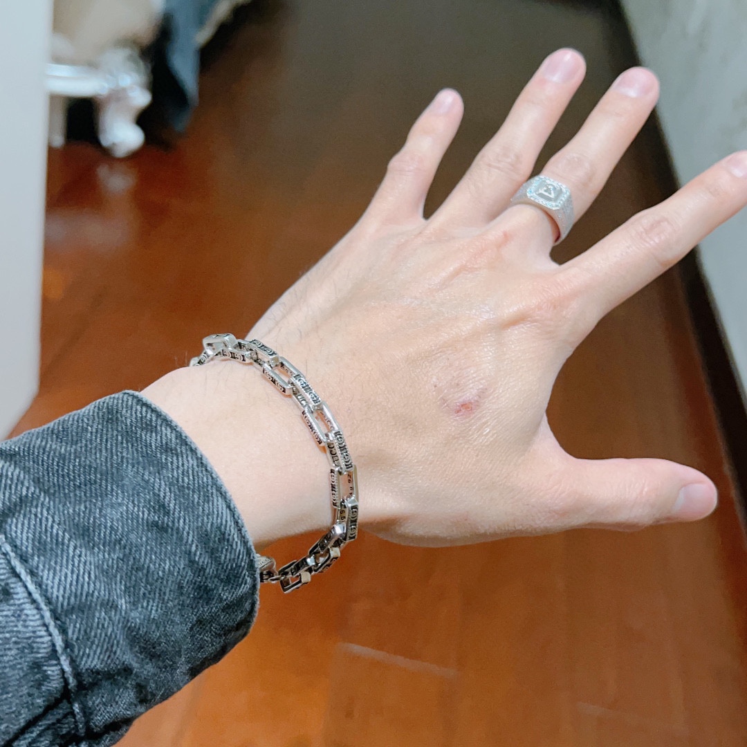 Gucci Bracelet-75