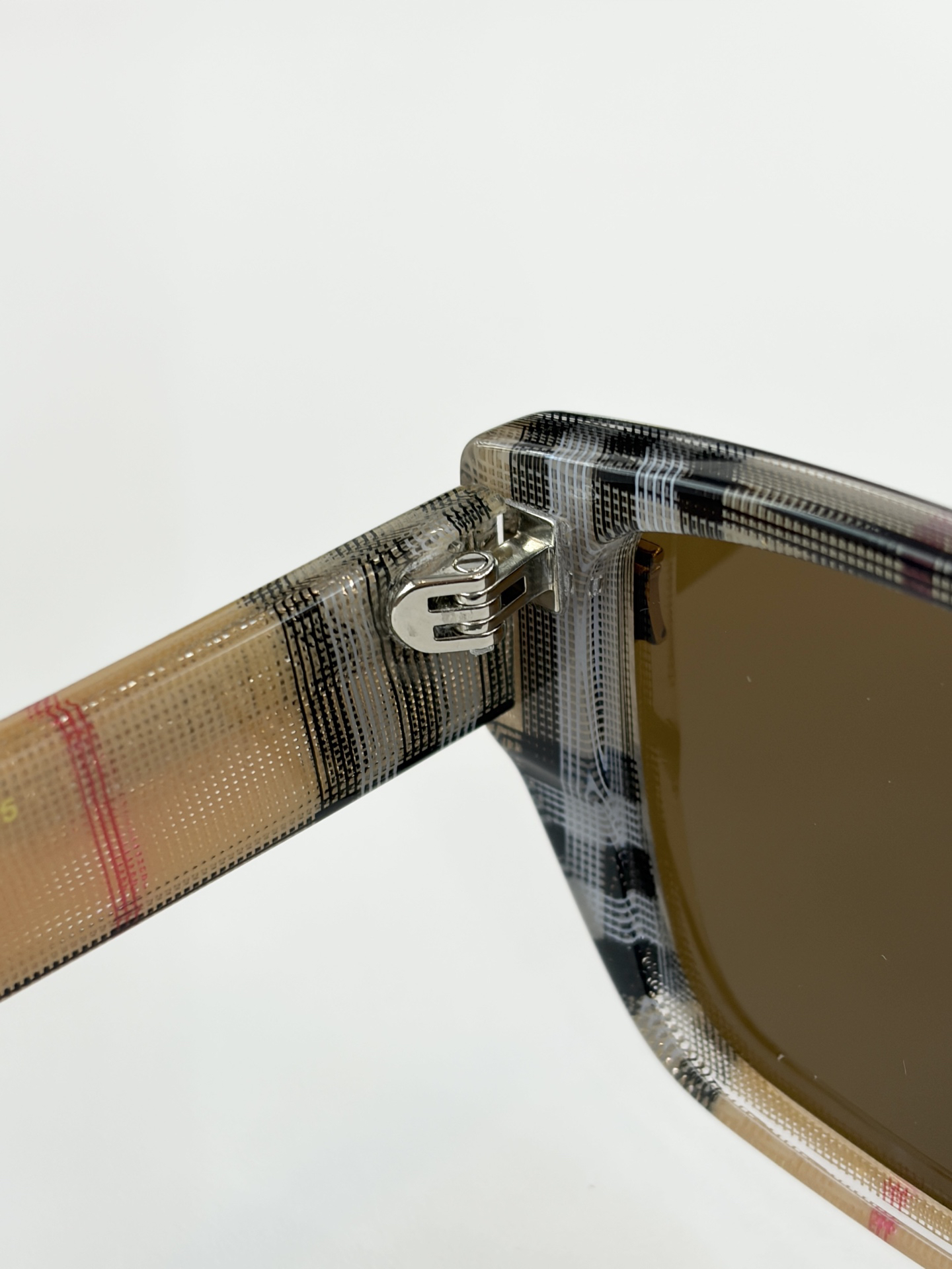 Burberry glasses-22