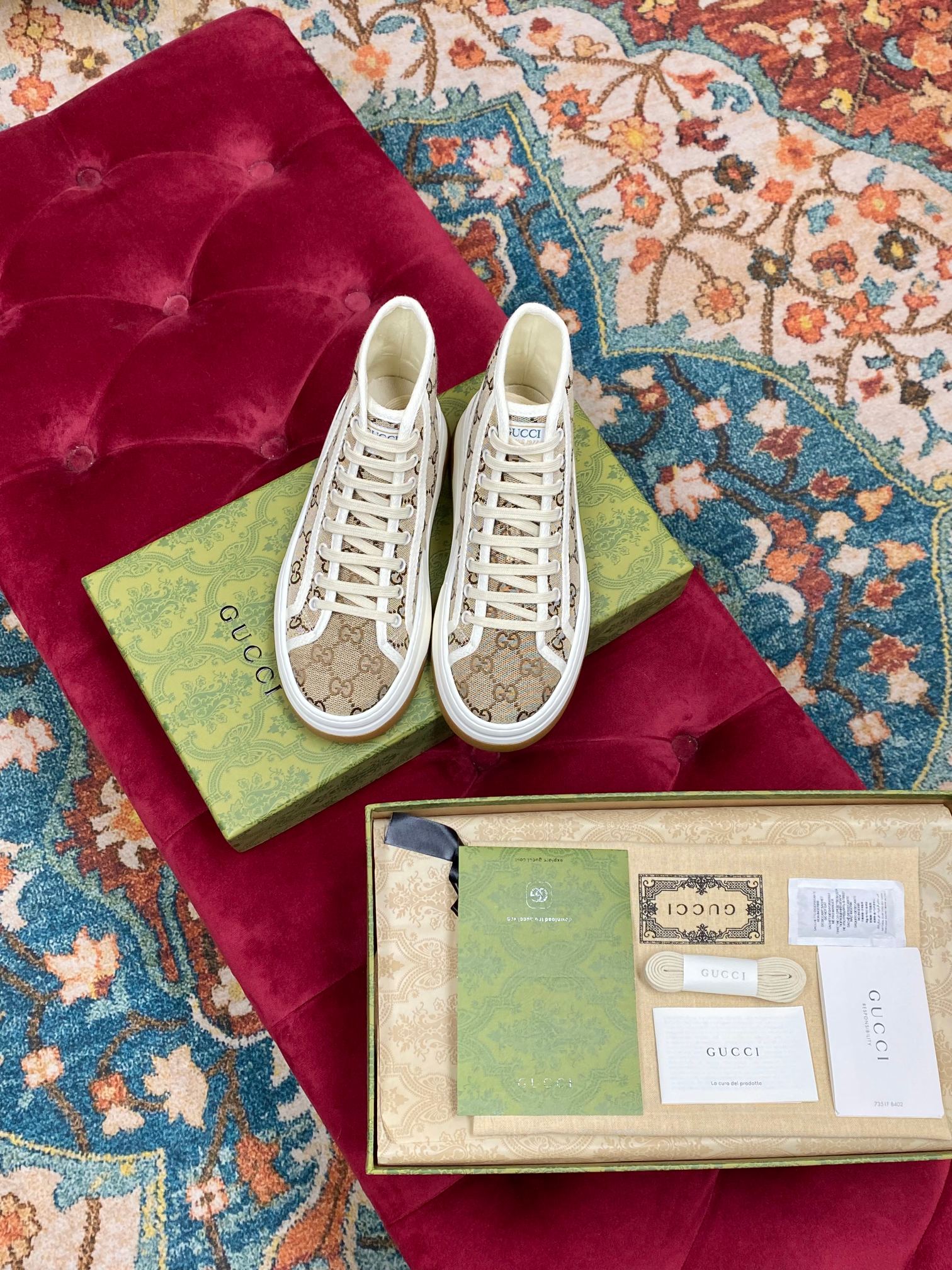 Gucci Sneakers-150