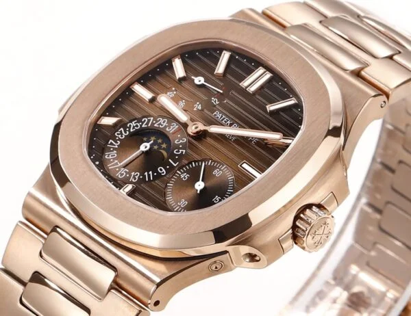 Nautilus 5712/1R-001 Moon phases 40 mm,Rose gold