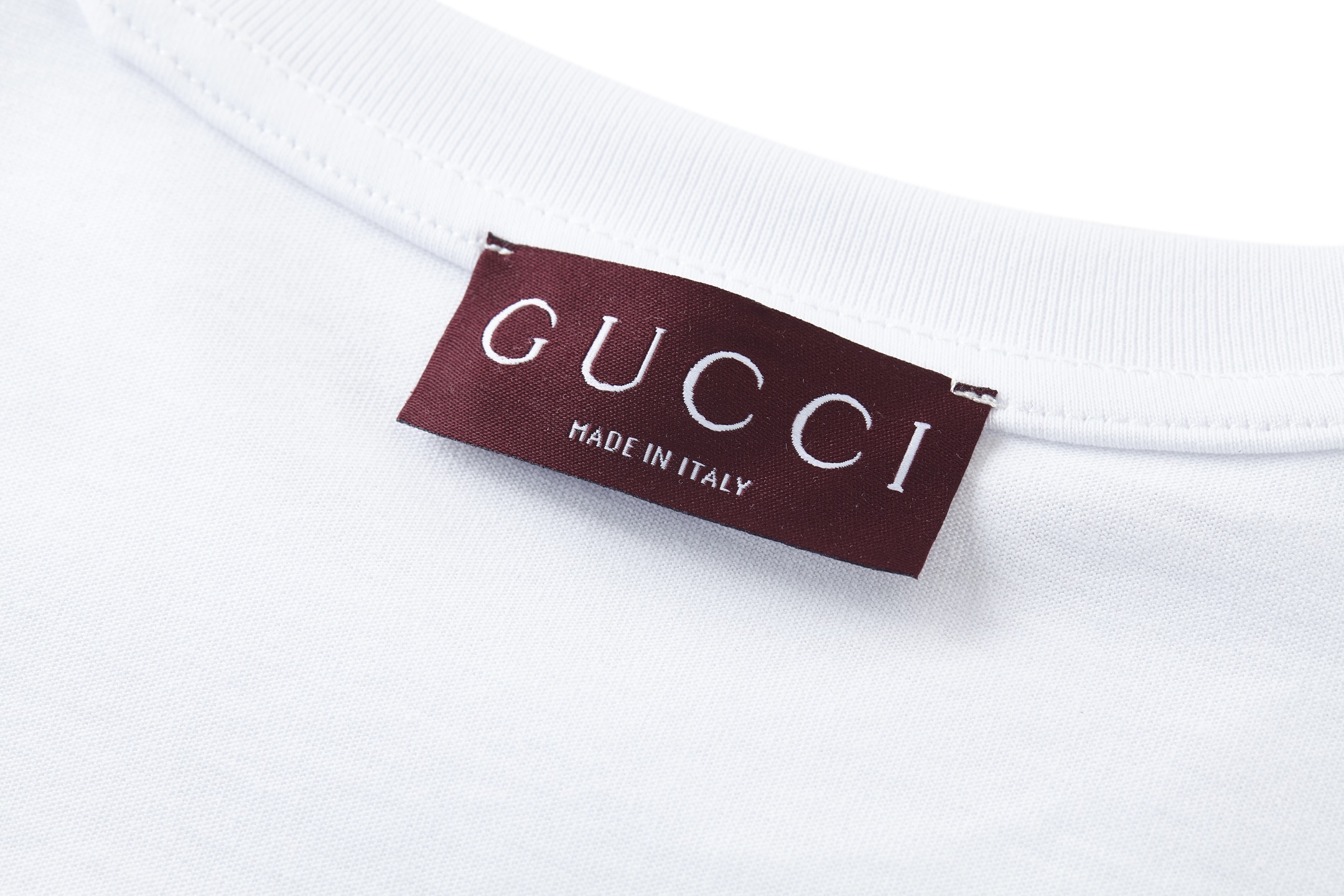 Gucci clothing-126