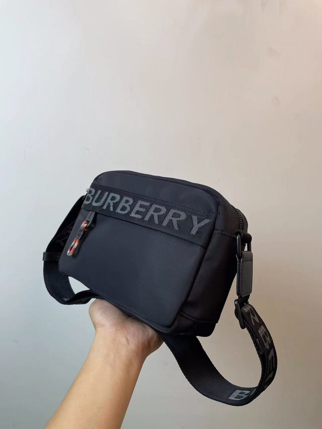Burberry bag-142