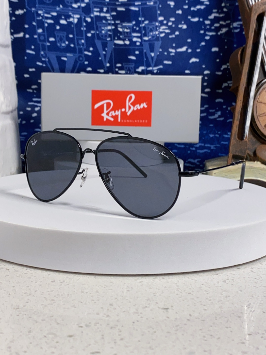 Ray-Ban glasses-1