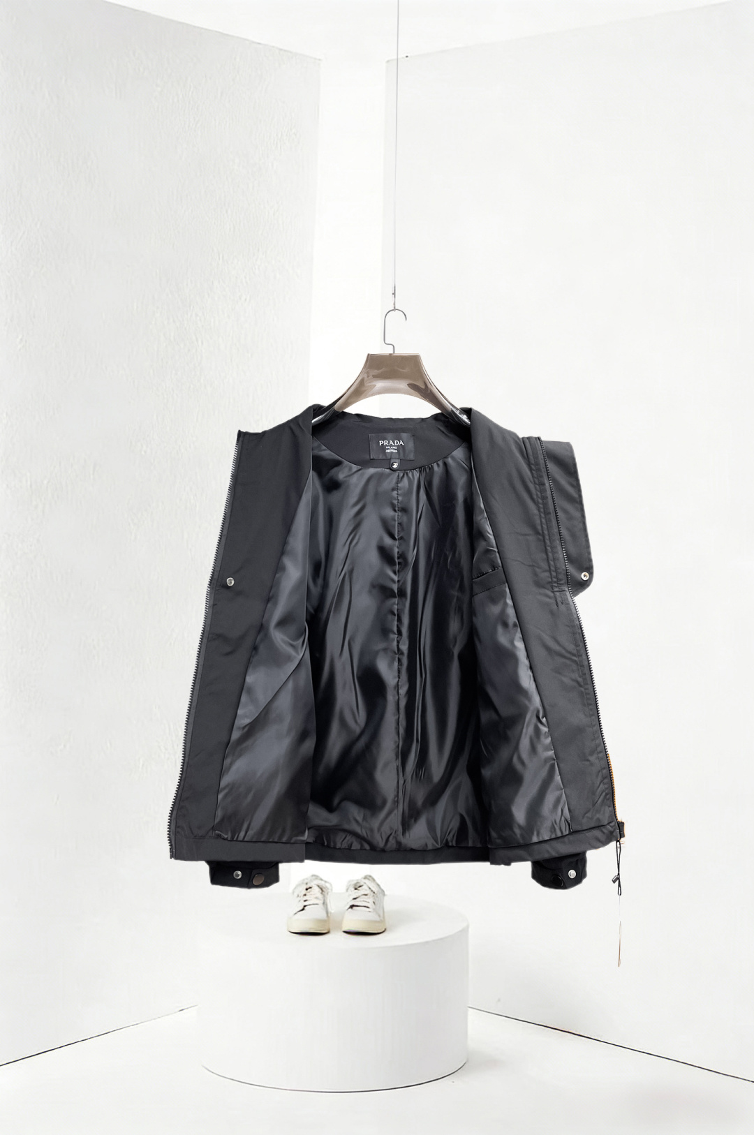Prada Clothing-386