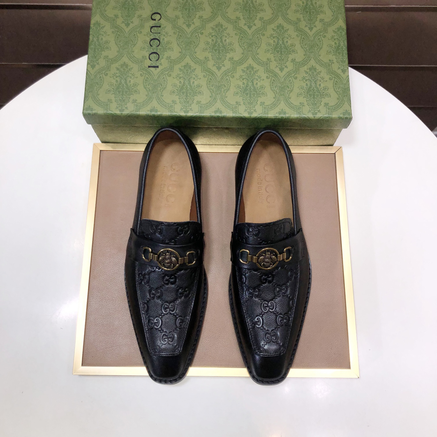 Gucci Sneakers-175