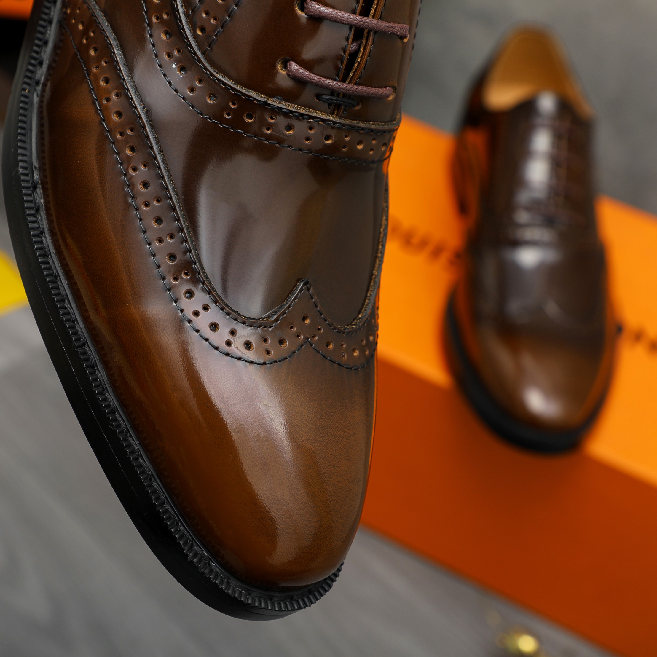 LV men's leather shoes-2