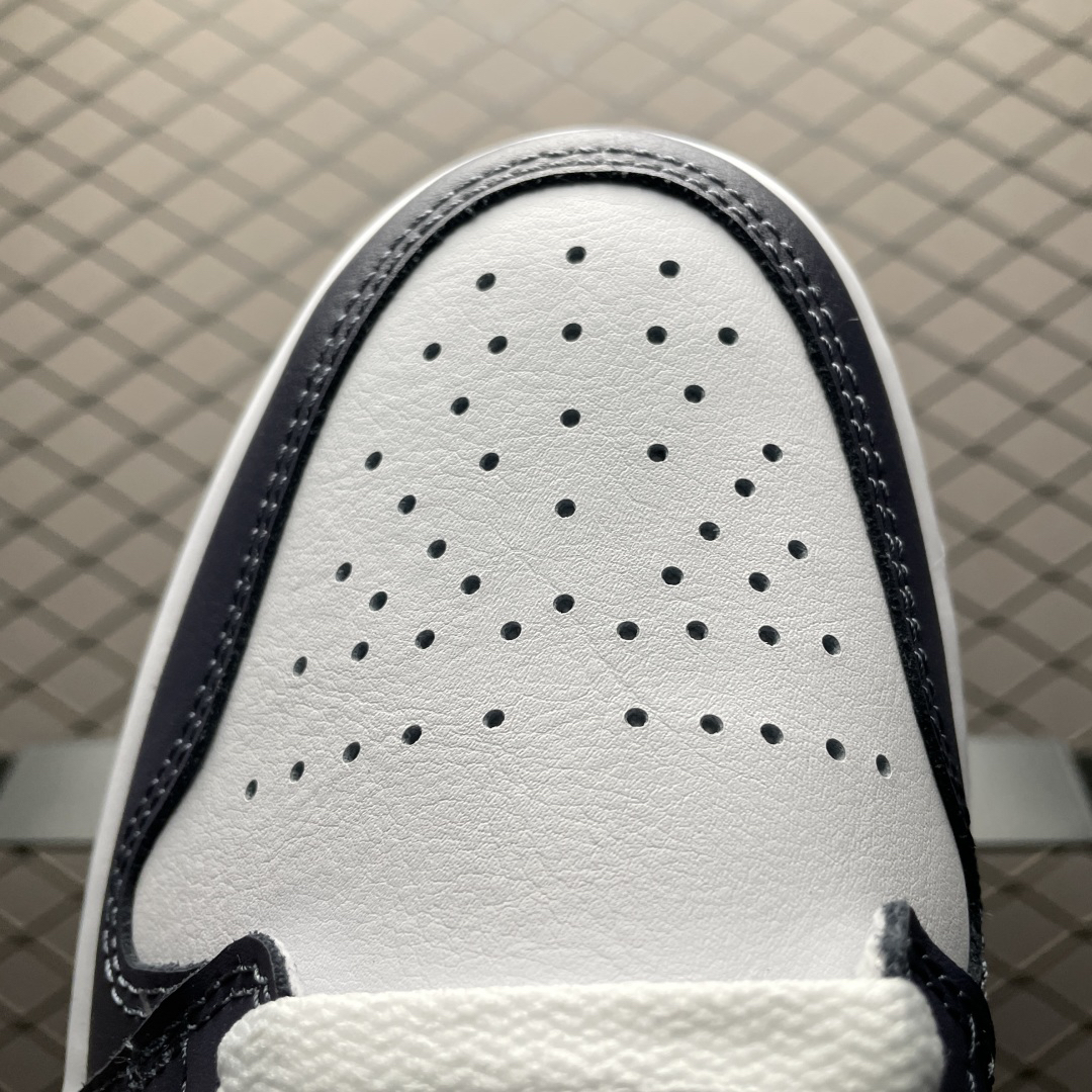 Nike Sneakers-114