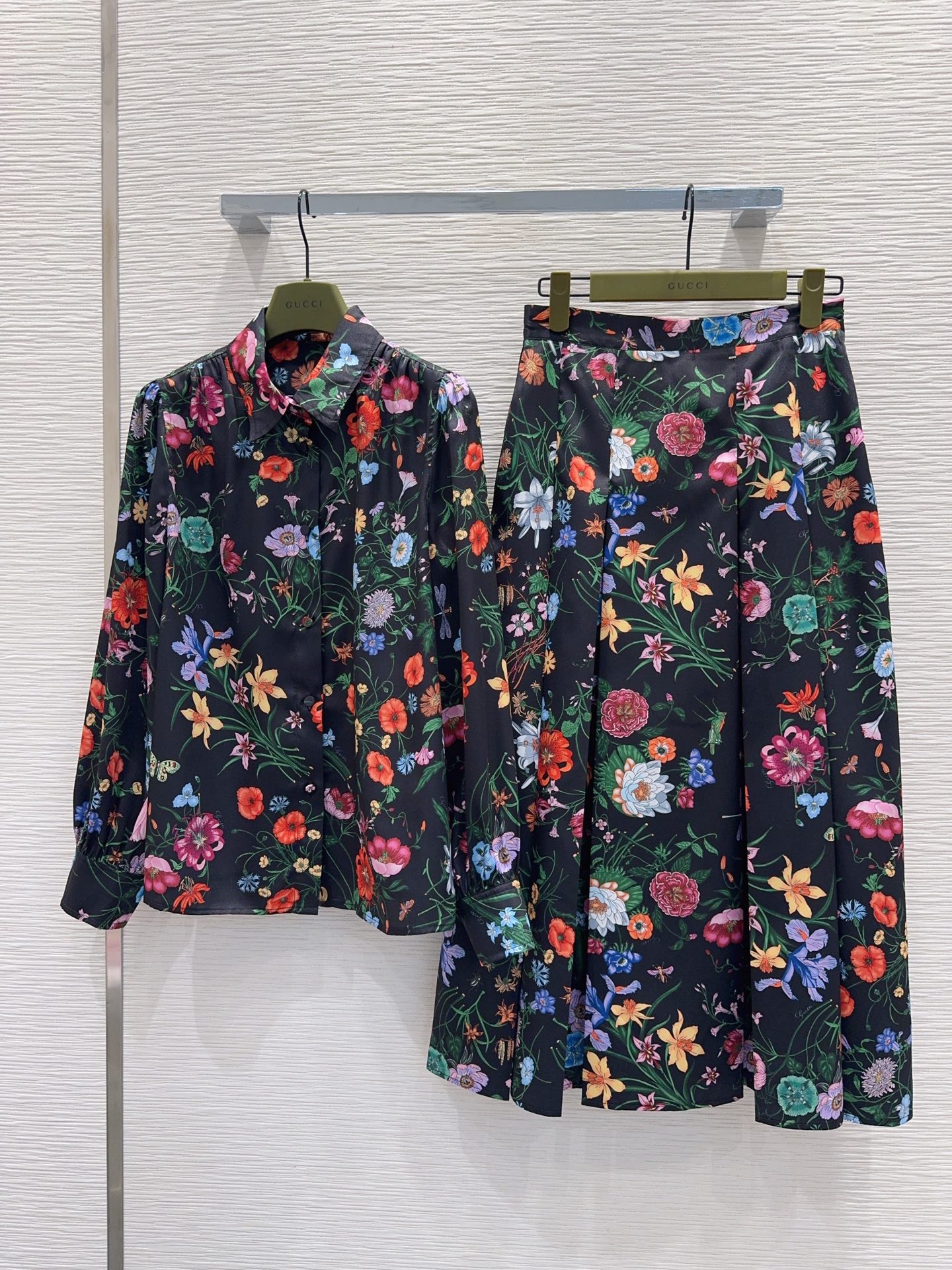 Gucci clothing-217