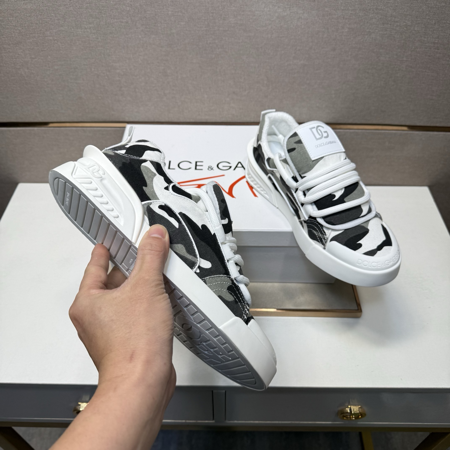 D&G Sneakers-211