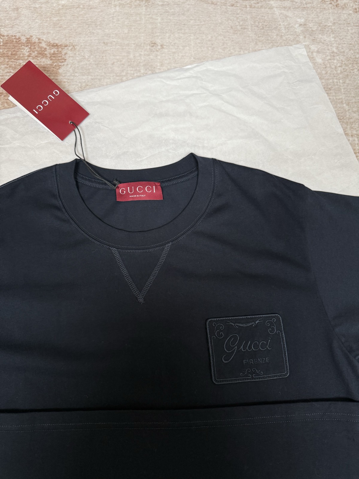 Gucci clothing-133