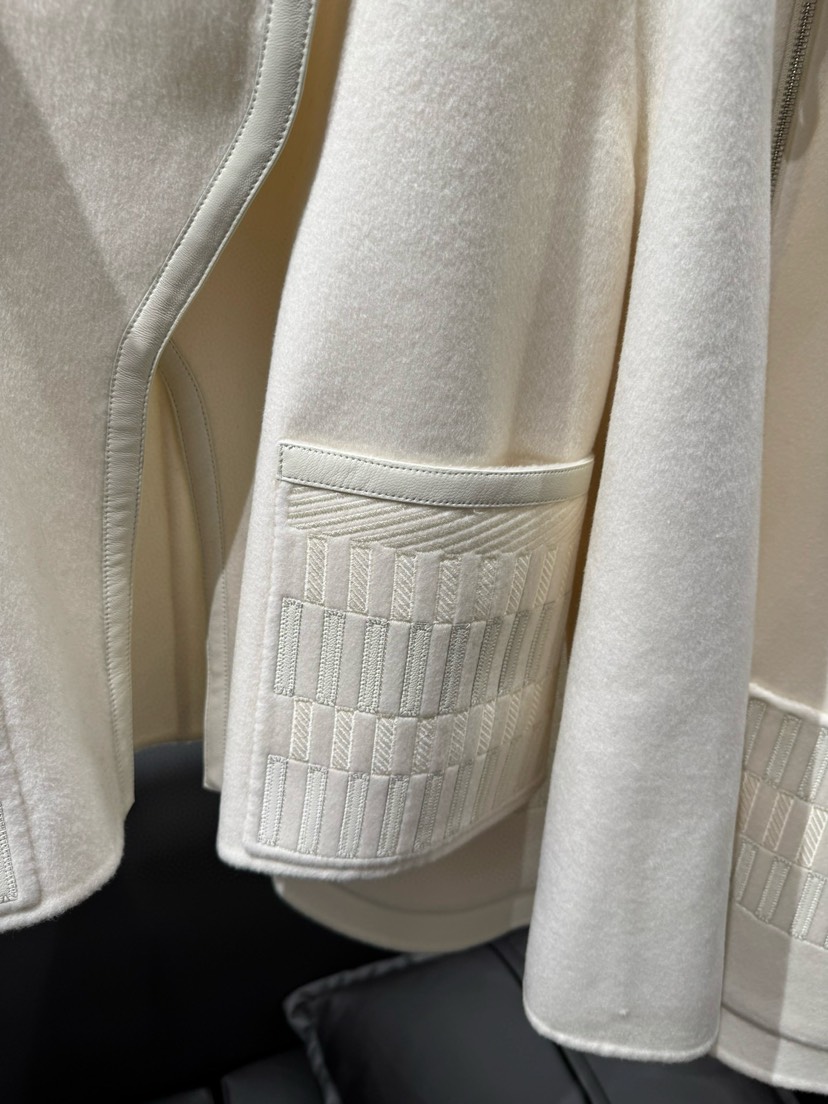 Hermes Clothing-326
