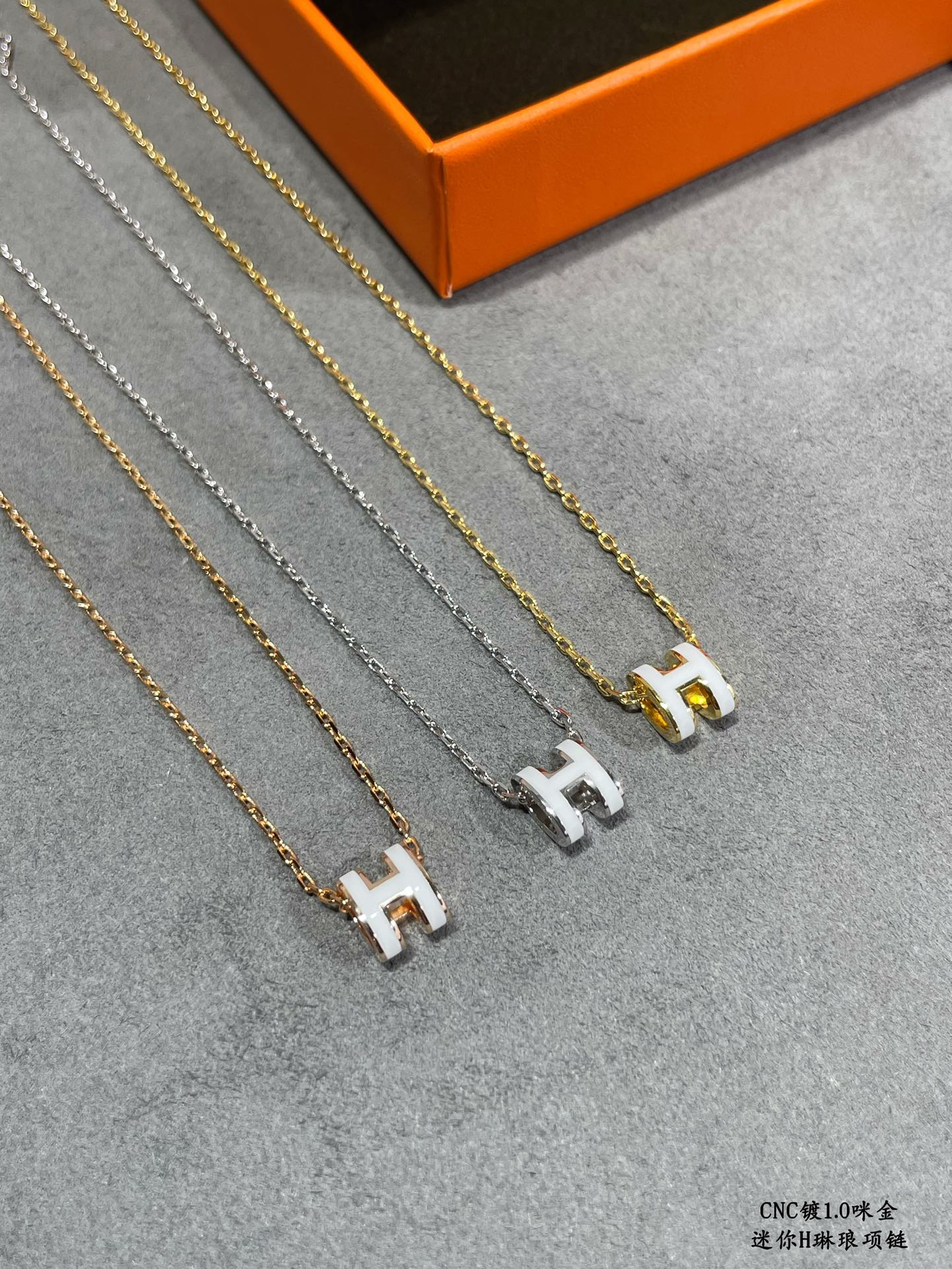 Hermes necklace-50
