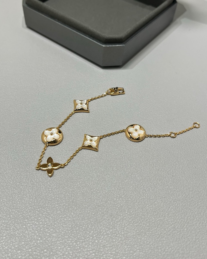 LV Bracelet-9
