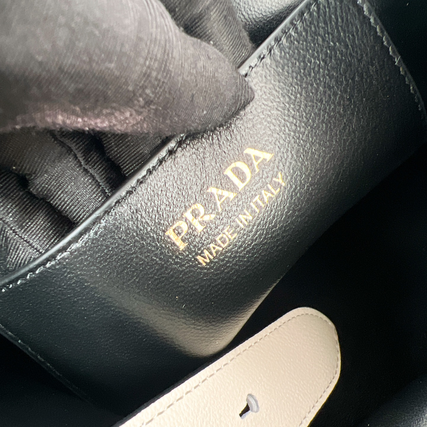 Prada bag-289