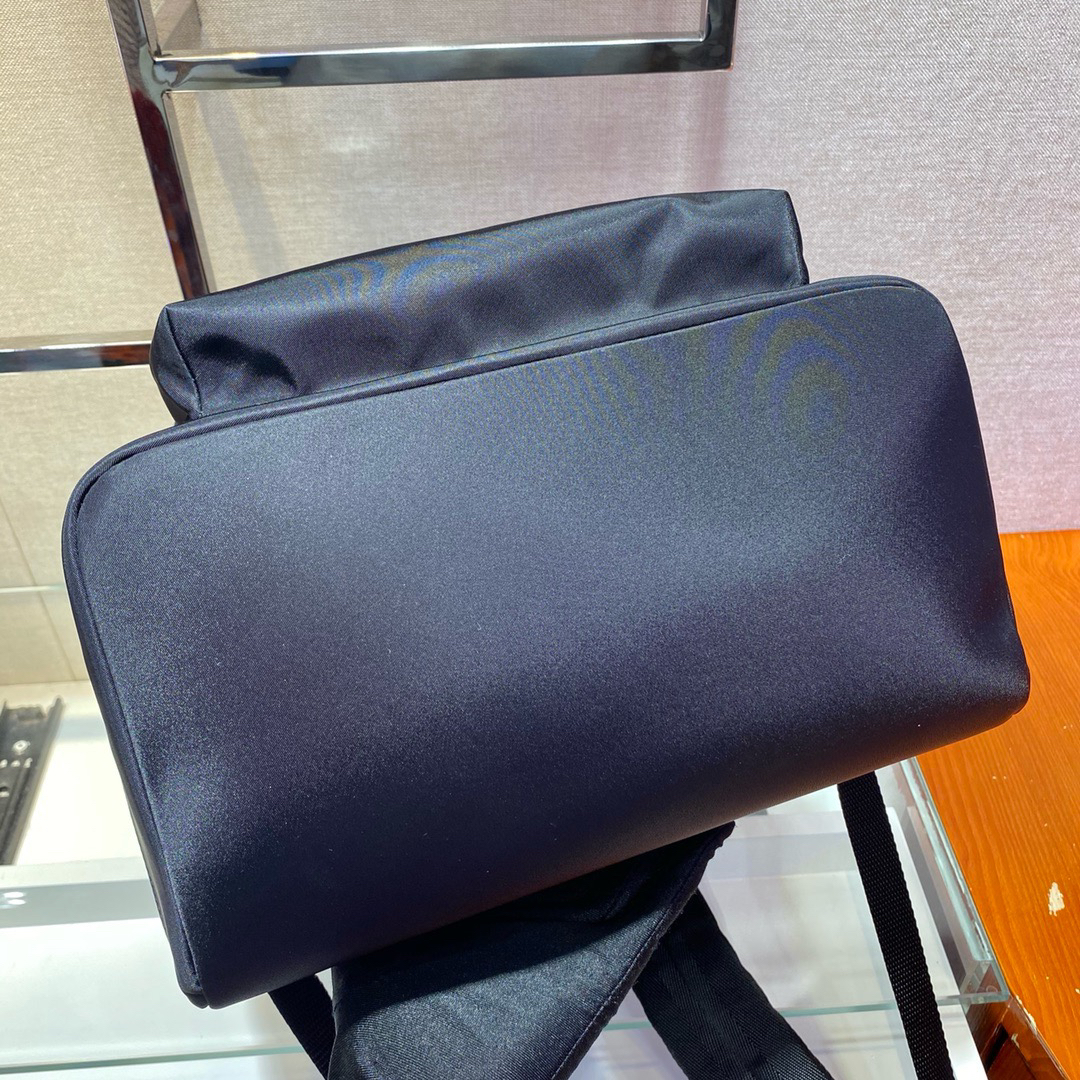Prada bag-250