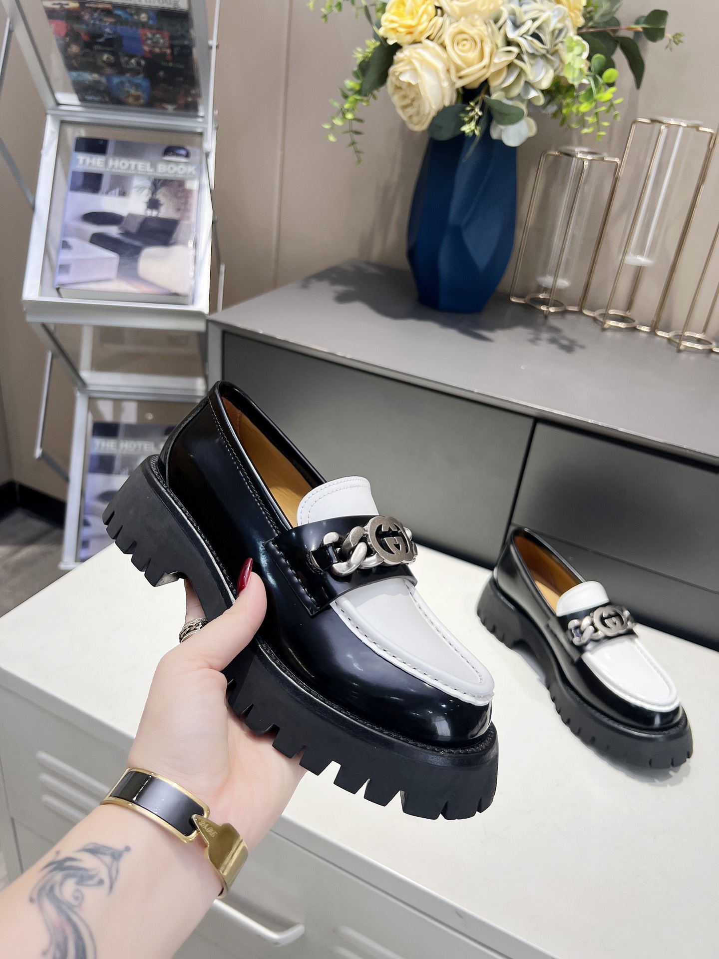 Gucci women's leather shoes-71