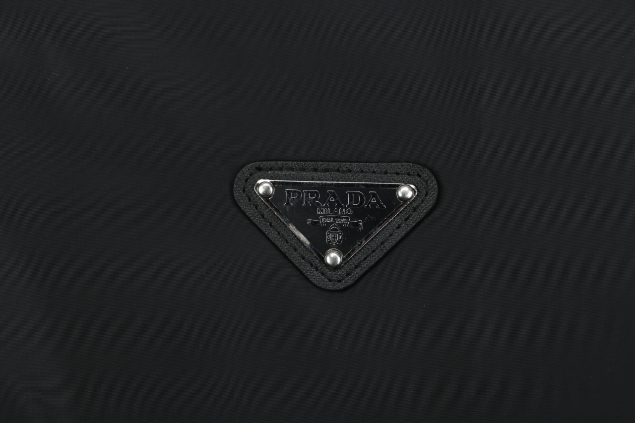 Prada Clothing-331