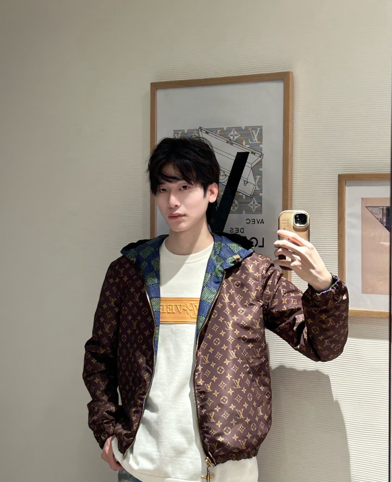LV Clothing-325