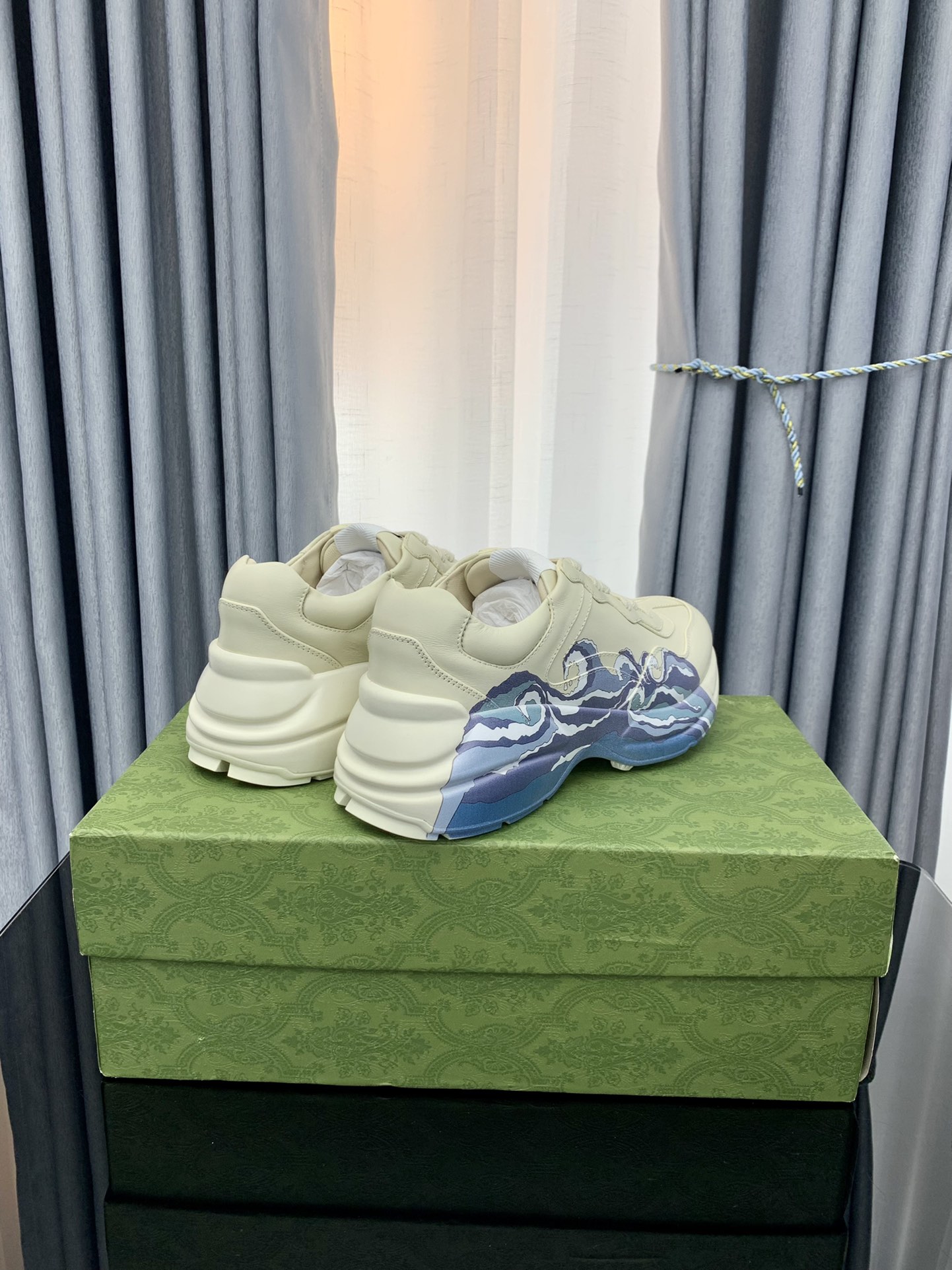 Gucci Sneakers-221