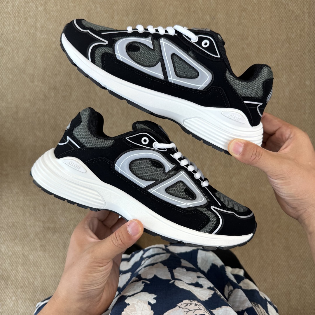 Dior Sneakers-3