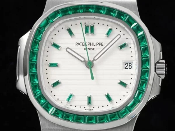 Nautilus 5711/1A-018  40 mm, Stainless Steel White Dial Iced out