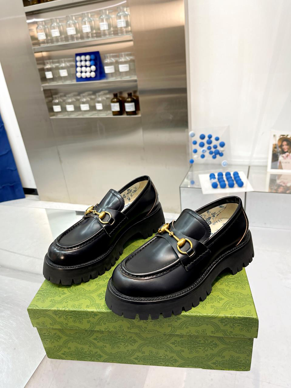 Gucci women's leather shoes-75