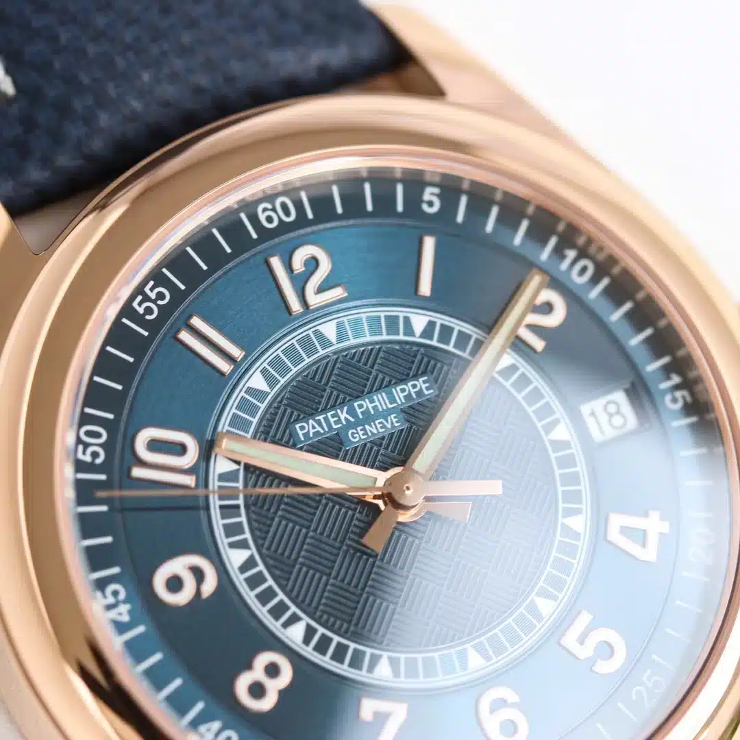 Calatrava 6007G-011 DATE, SWEEP SECONDS. 40 mm,Gold