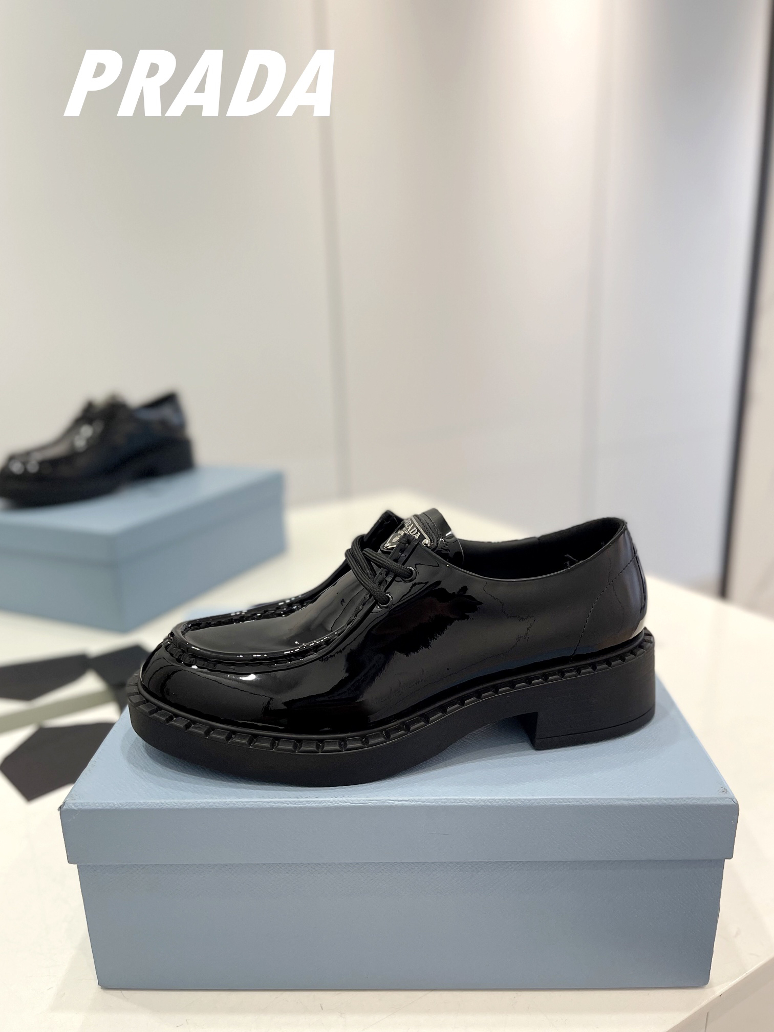Prada women's leather shoes-2