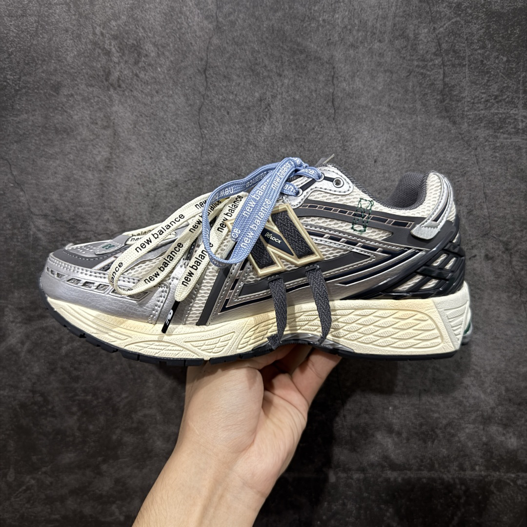 New Balance Sneakers-264