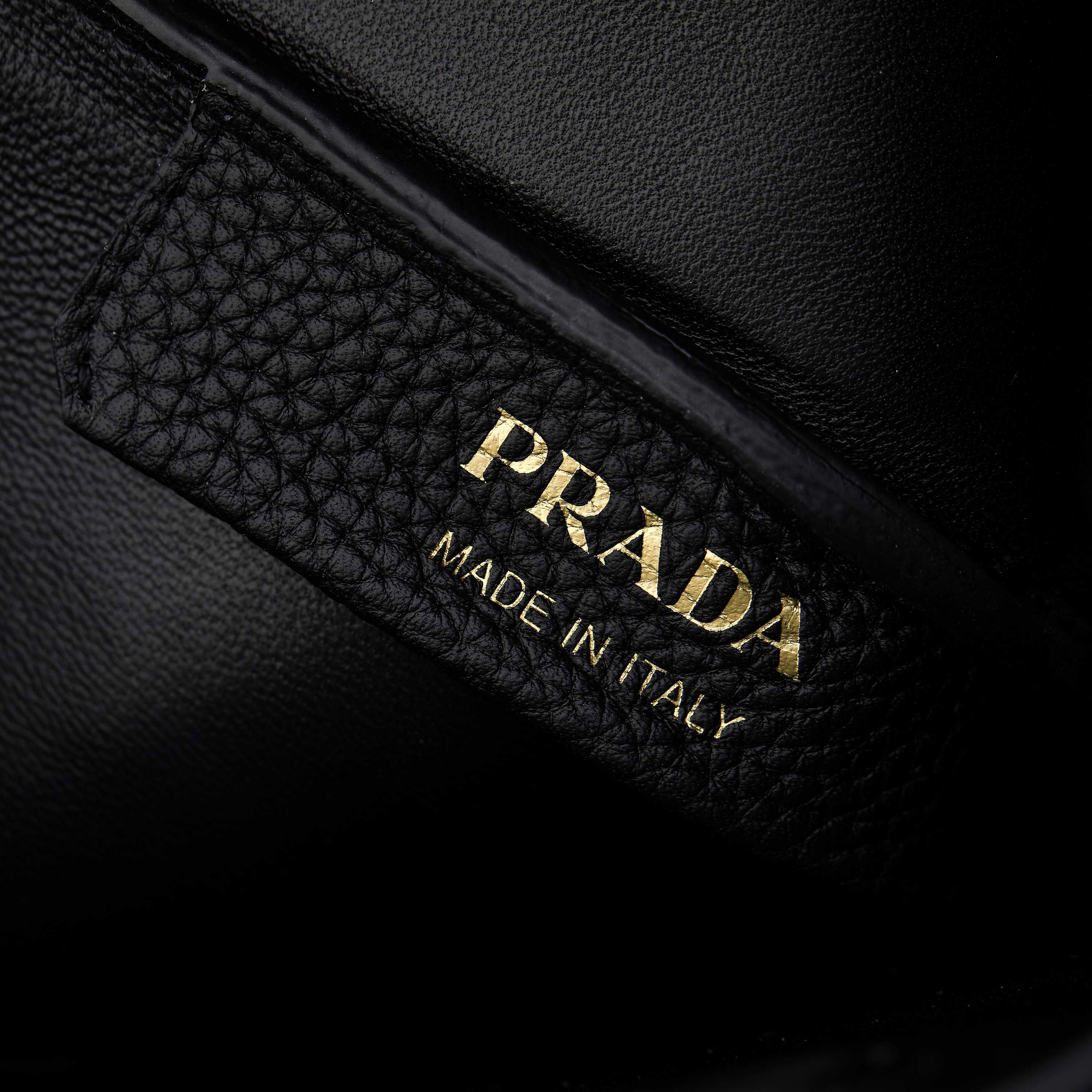 Prada bag-112